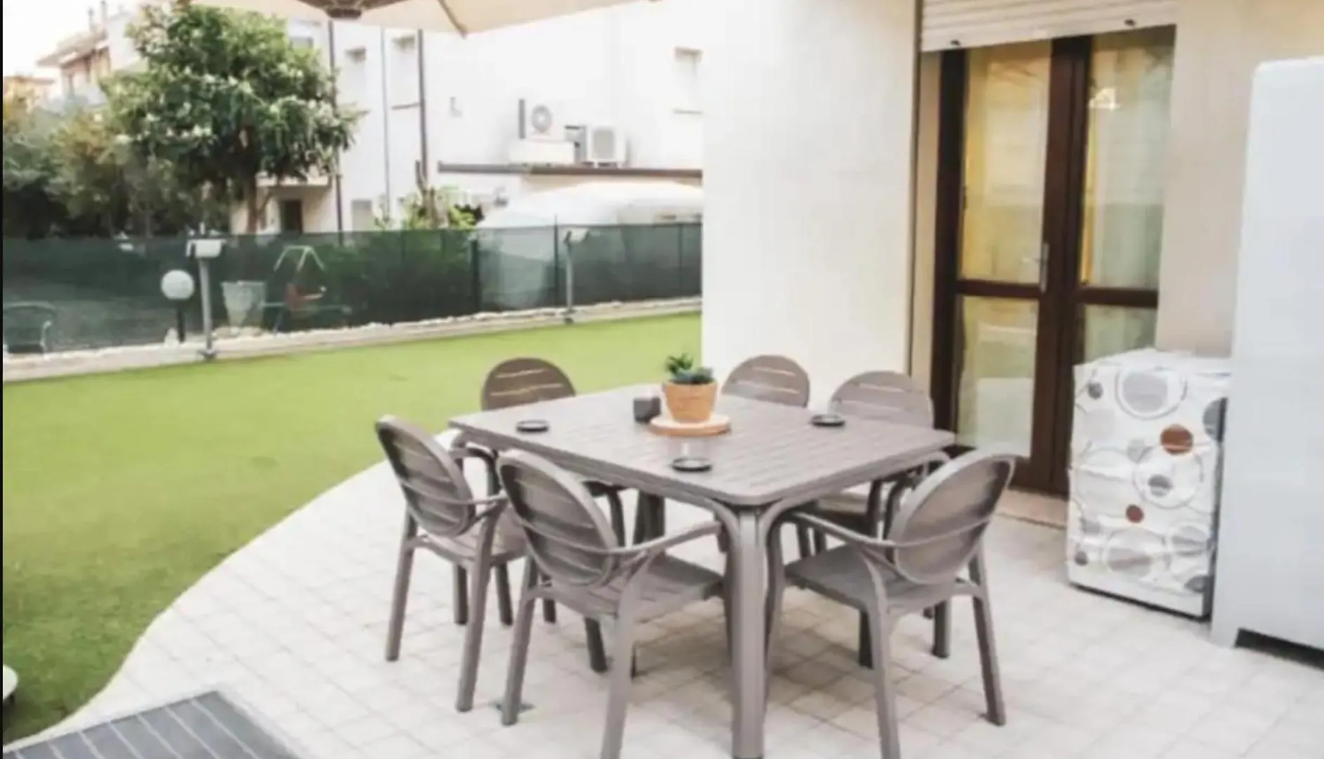 Vicina Al Mare Con Grande Giardino - Appartamento Tulipano contacts